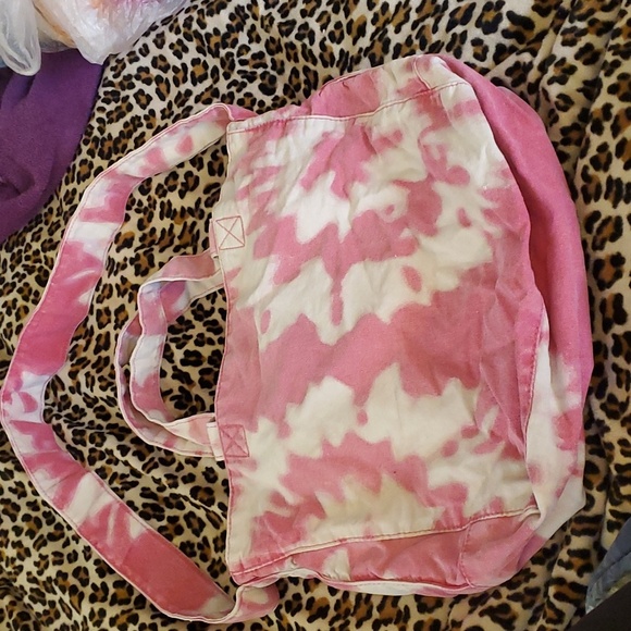 No Bounderies "Love" bag - Picture 2 of 5